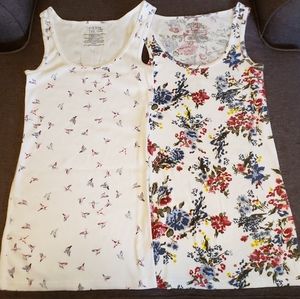 2 Time and Tru Ribbed Tank Tops